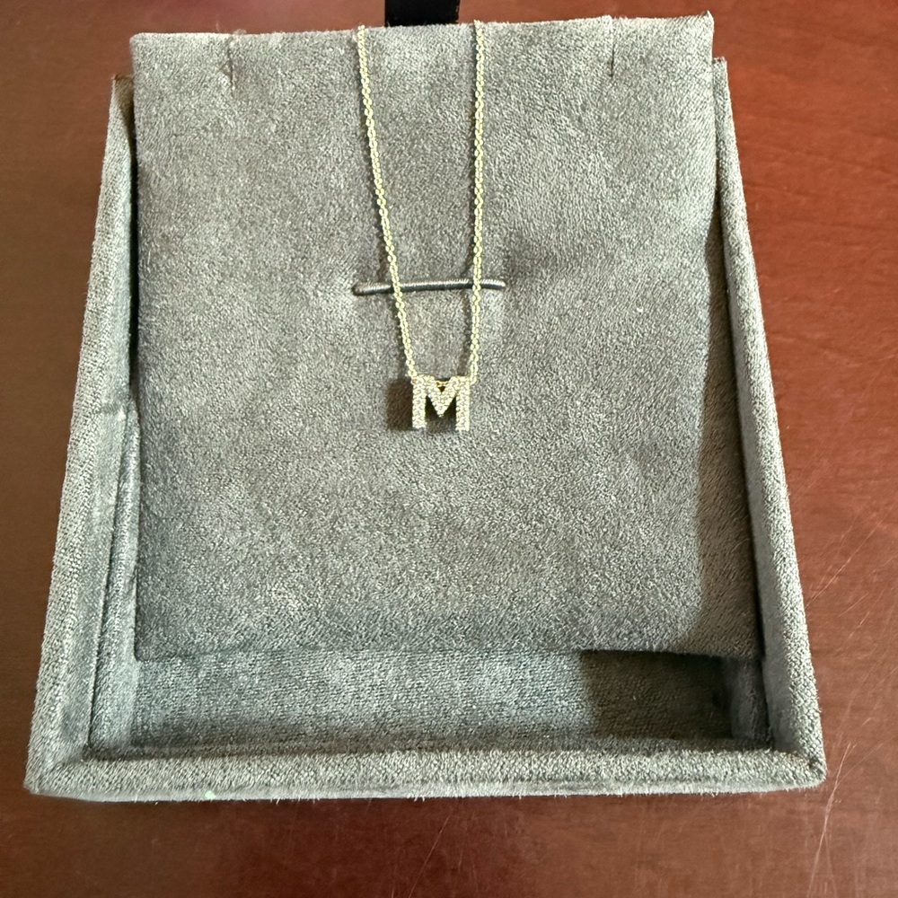 Roberto Coin diamond love initial M